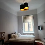 Apartment Old Town Hideaway & Zeppelin Market Walk *