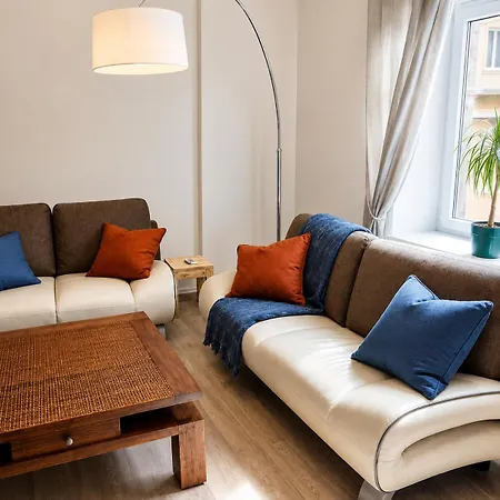 Old Town Hideaway - 3br Sleeps 7 - For Groups & Families * Ryga